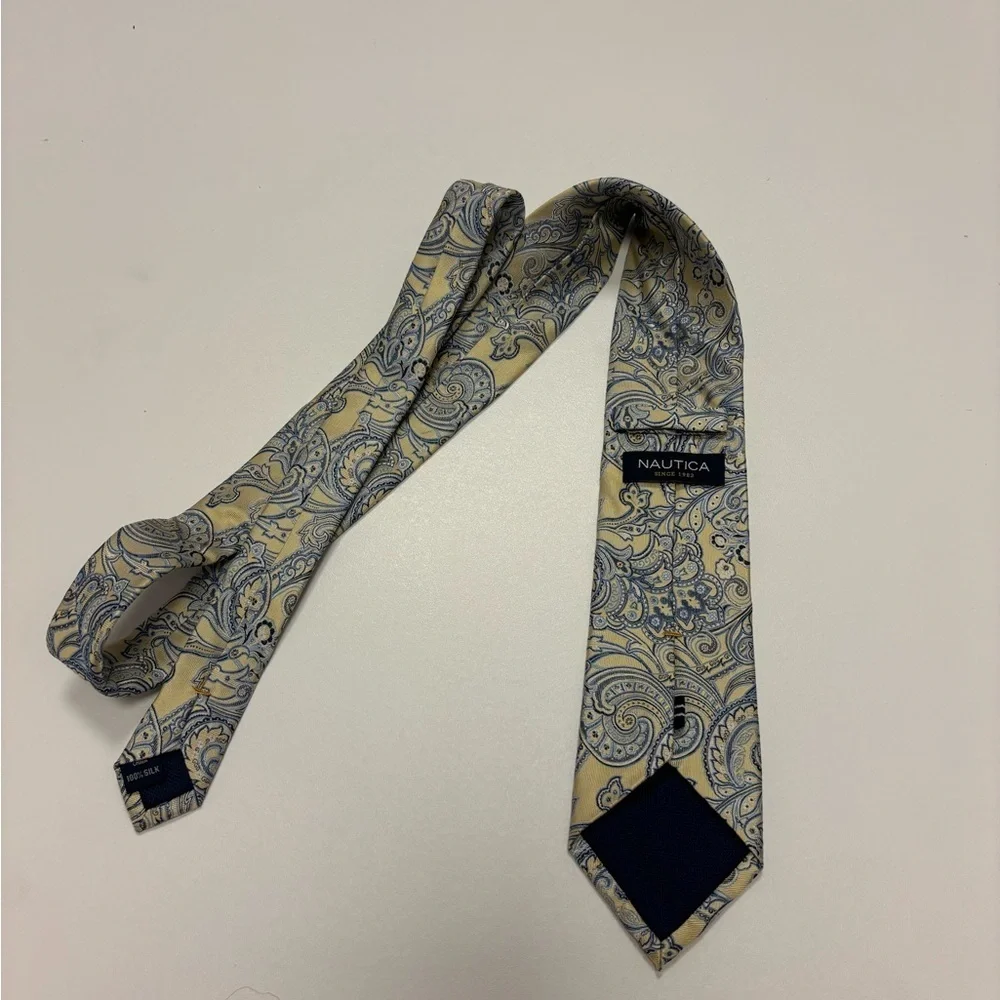 Nautica Men’s Paisley Silk Tie Blue Yellow Classic Formal